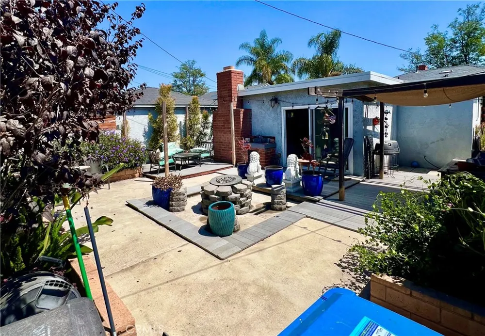 2925 San Francisco Long Beach, CA 90806