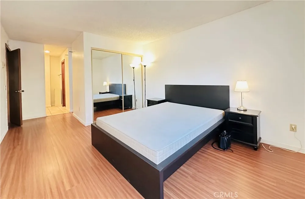 3525 Lebon Drive #204 San Diego, CA 92122