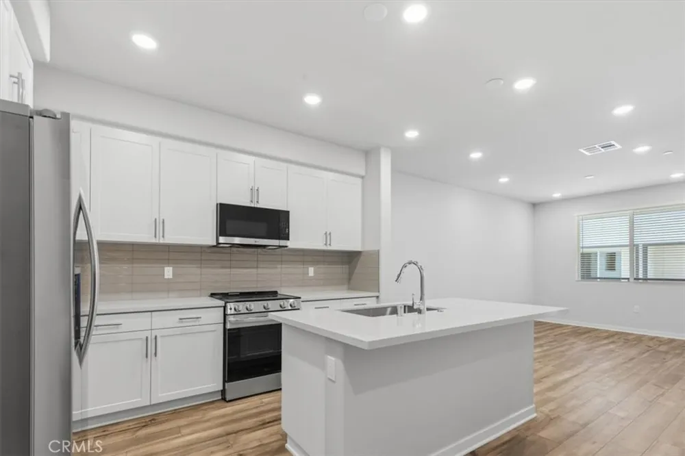 9538 Hannah Way Riverside, CA 92503