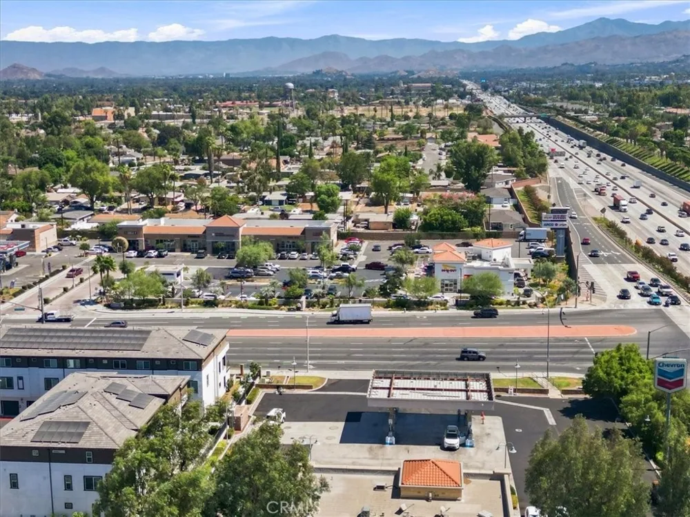 9538 Hannah Way Riverside, CA 92503