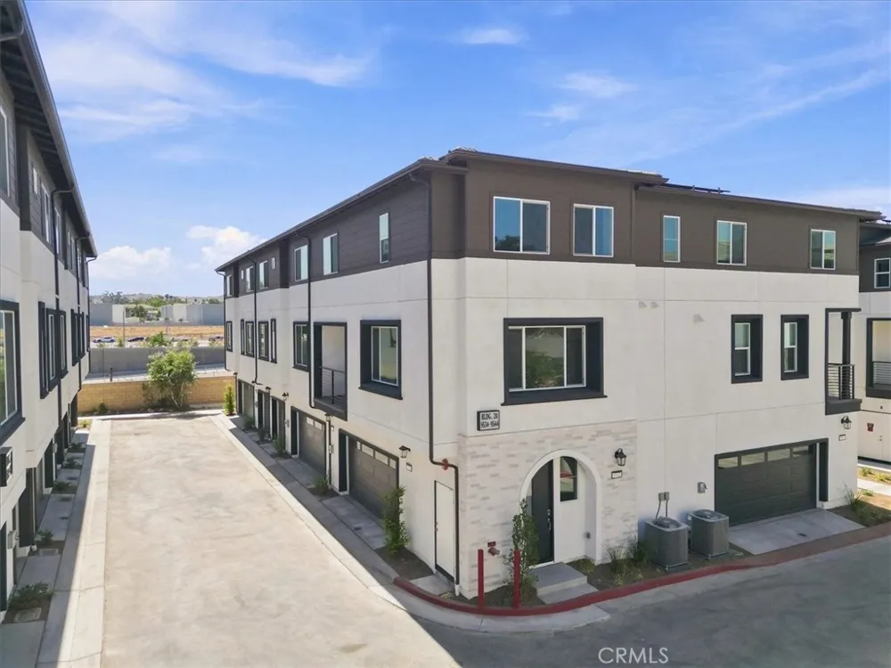 9538 Hannah Way Riverside, CA 92503