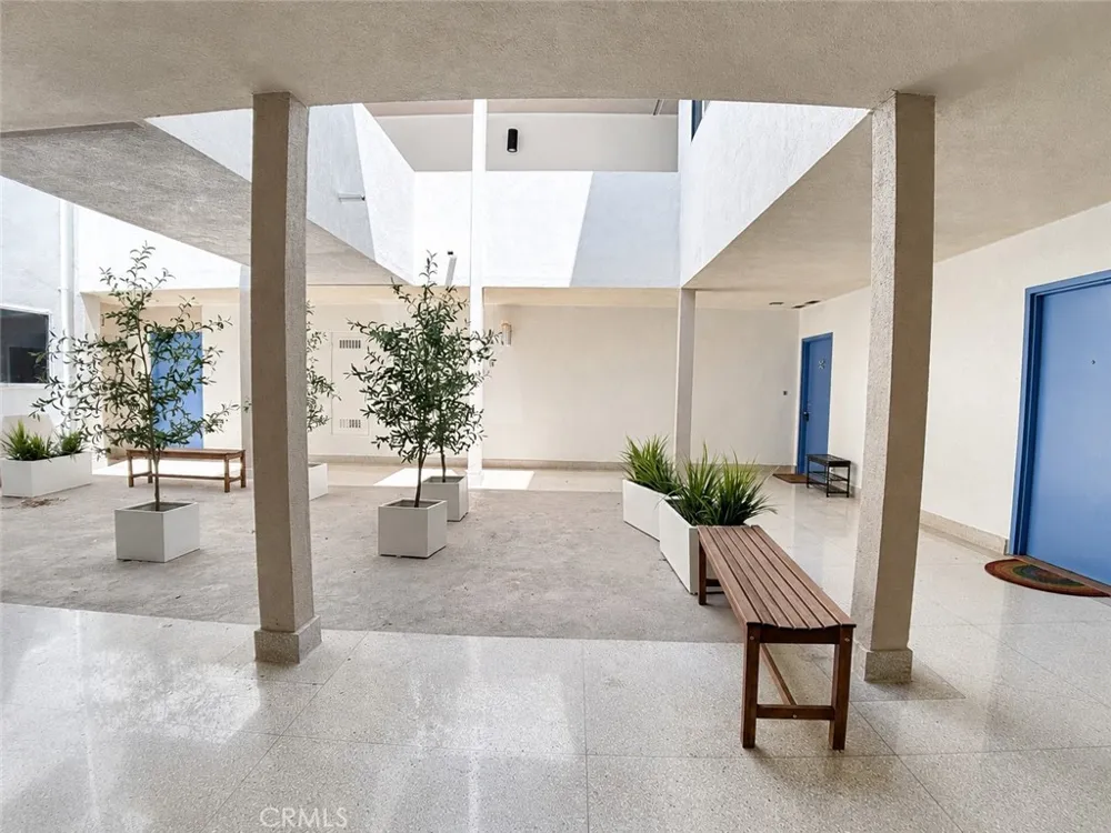 1101 Lincoln Boulevard #1A Santa Monica, CA 90403