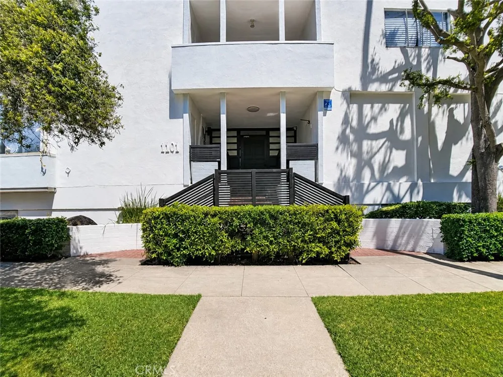 1101 Lincoln Boulevard #1A Santa Monica, CA 90403