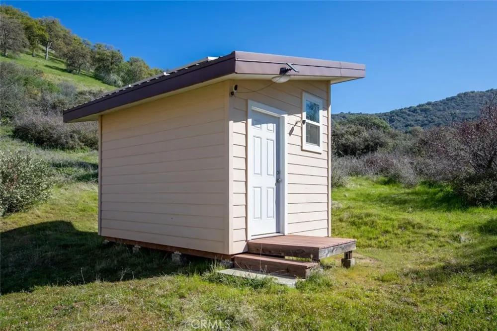 44981 Todd Eymann Road Miramonte, CA 93641