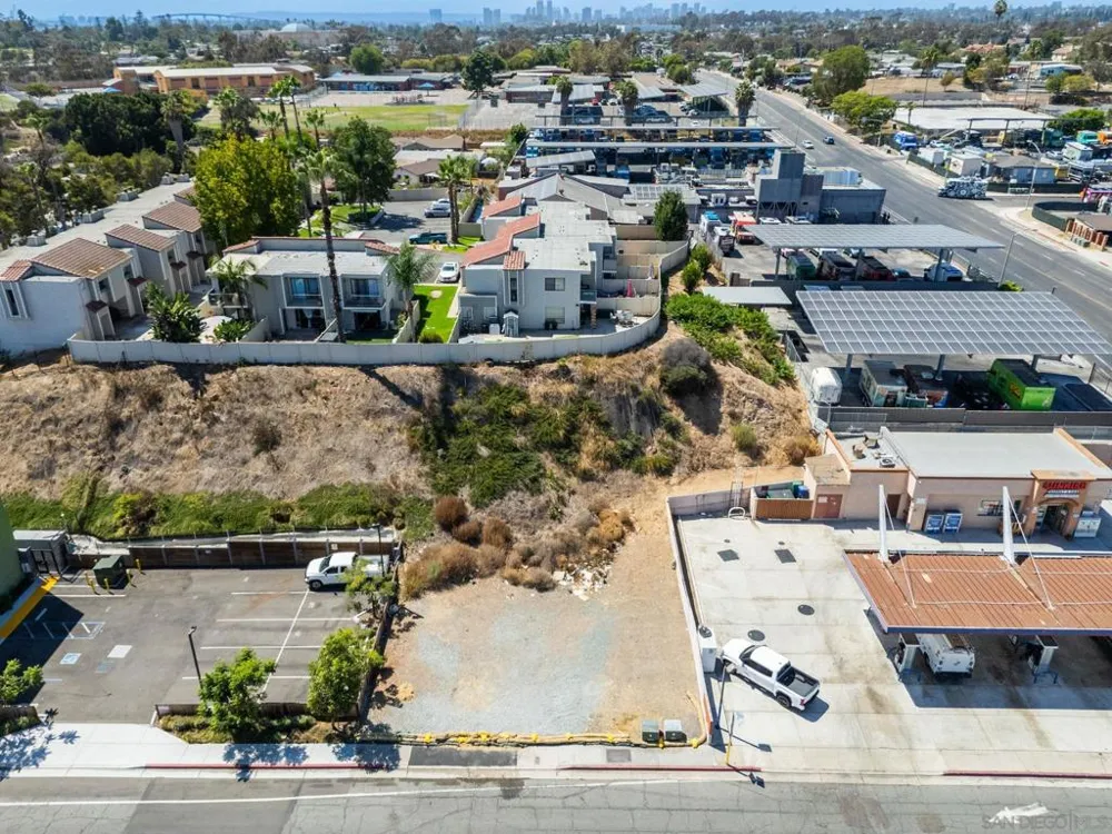 47 St San Diego, CA 92102