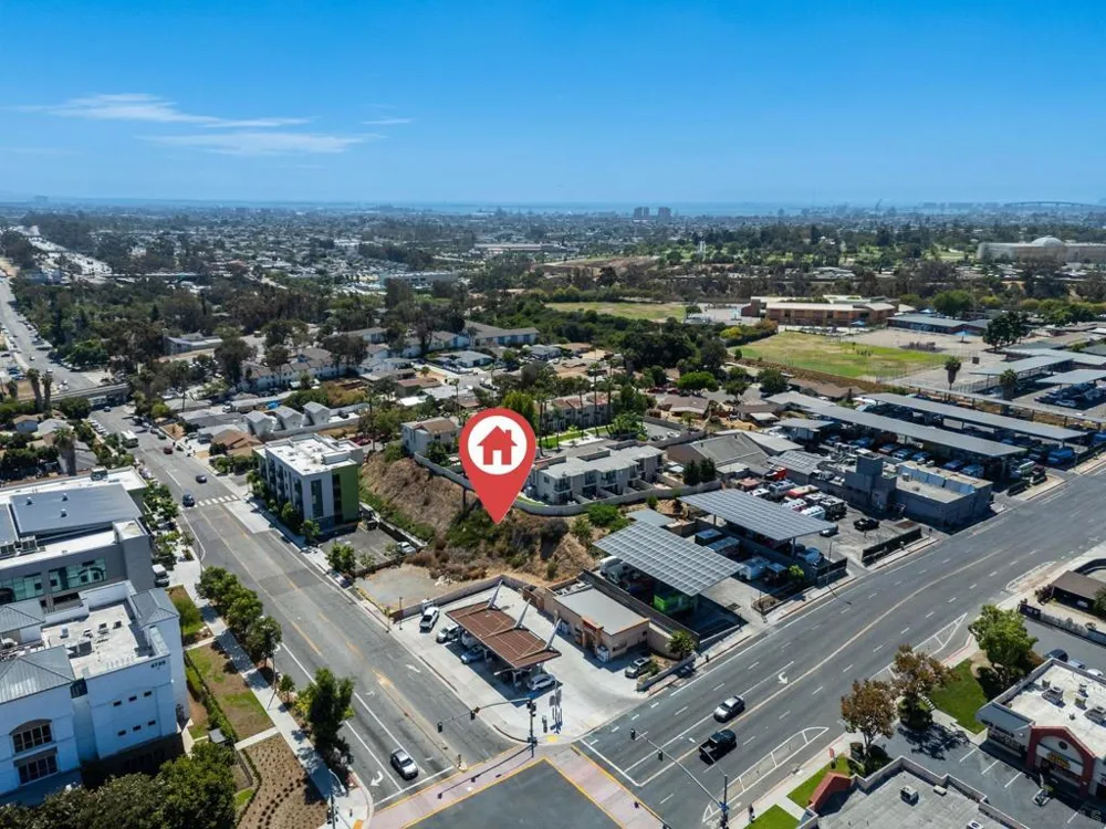 47 St San Diego, CA 92102