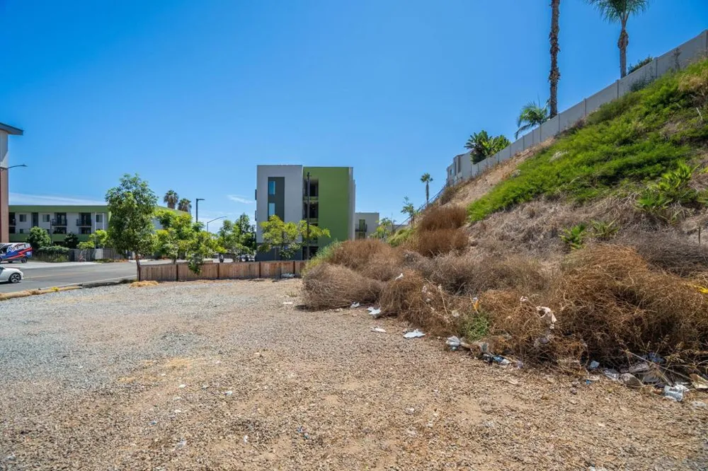 47 St San Diego, CA 92102