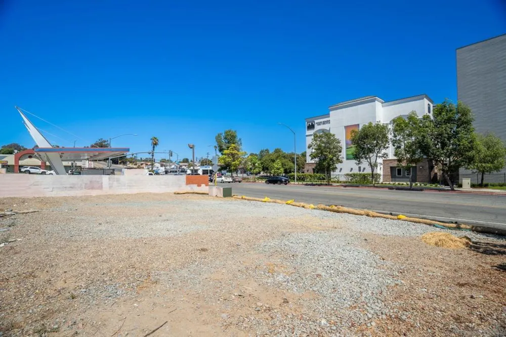 47 St San Diego, CA 92102