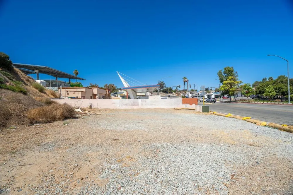 47 St San Diego, CA 92102