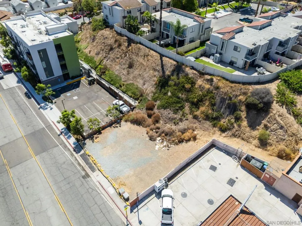 47 St San Diego, CA 92102