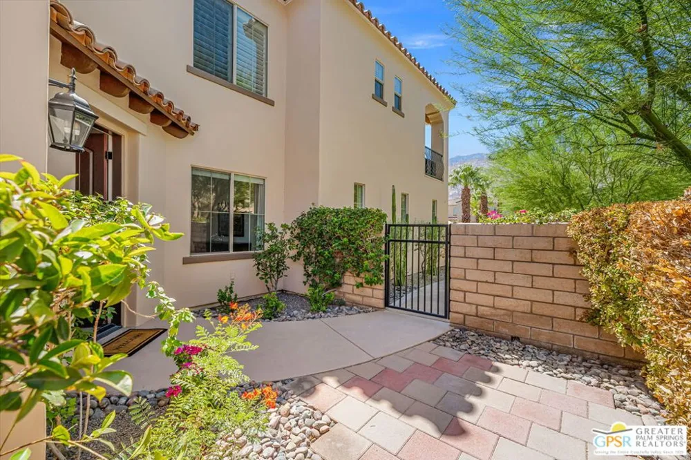 396 Ameno Drive Palm Springs, CA 92262