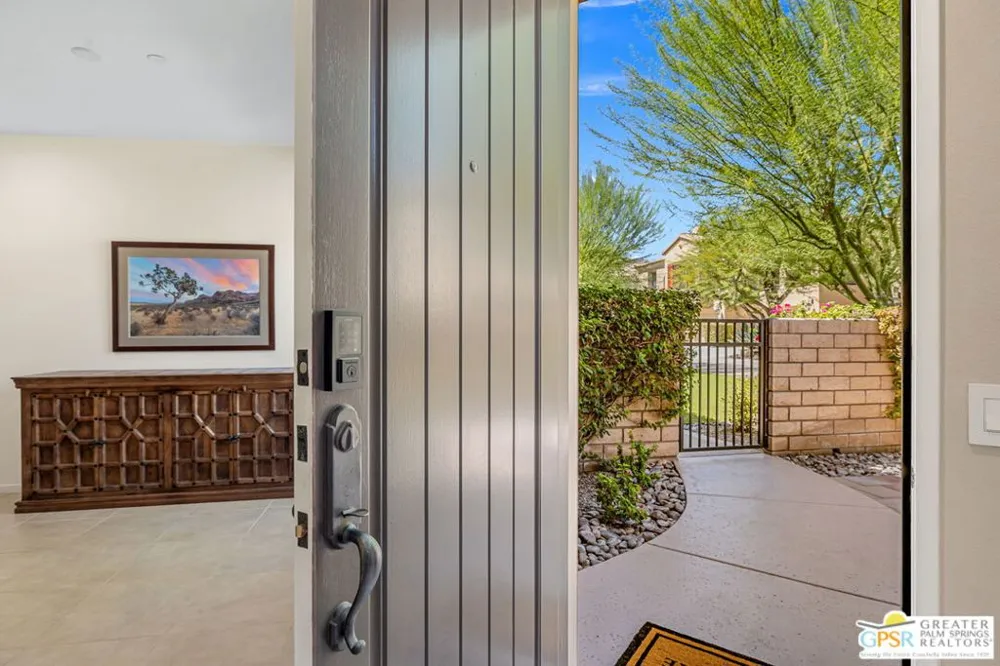 396 Ameno Drive Palm Springs, CA 92262