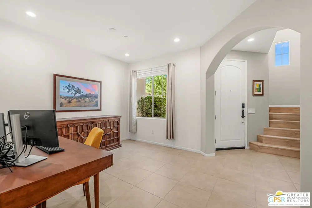 396 Ameno Drive Palm Springs, CA 92262