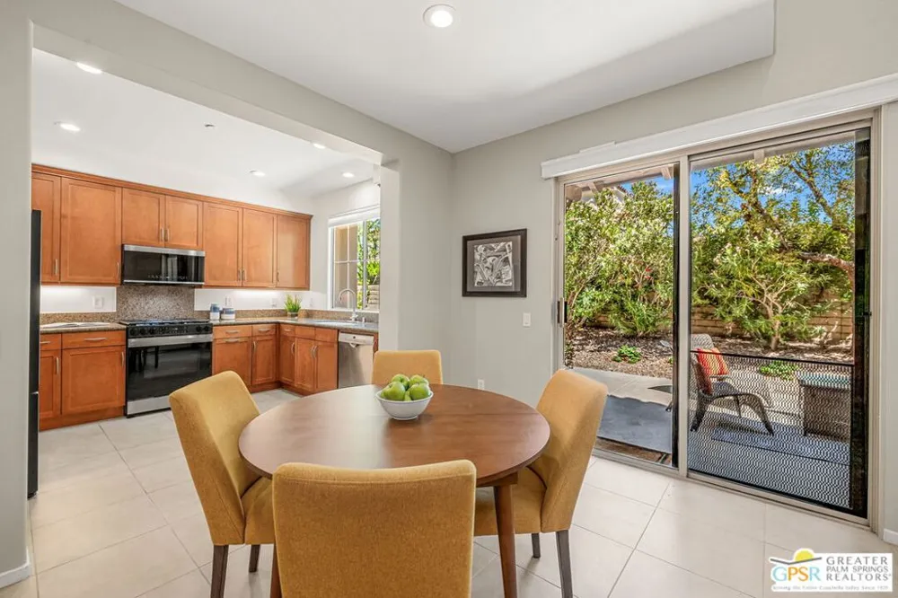 396 Ameno Drive Palm Springs, CA 92262
