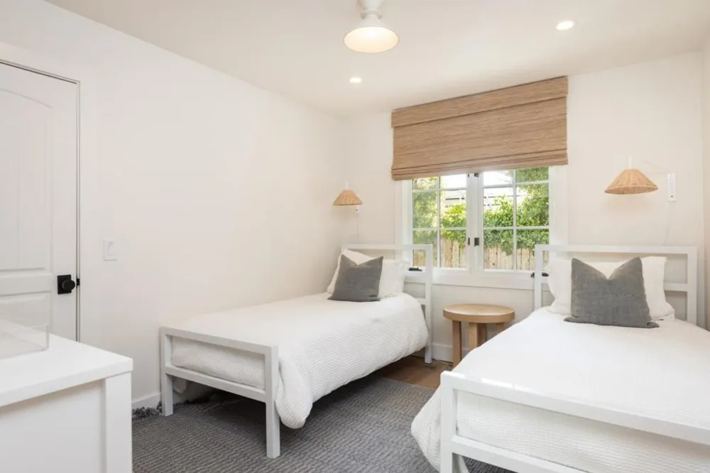 24571 Portola Avenue Carmel, CA 93923