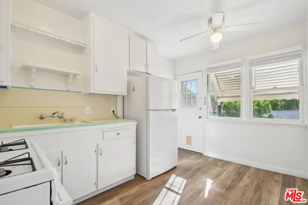 4951 Cahuenga Boulevard #4951A North Hollywood, CA 91601