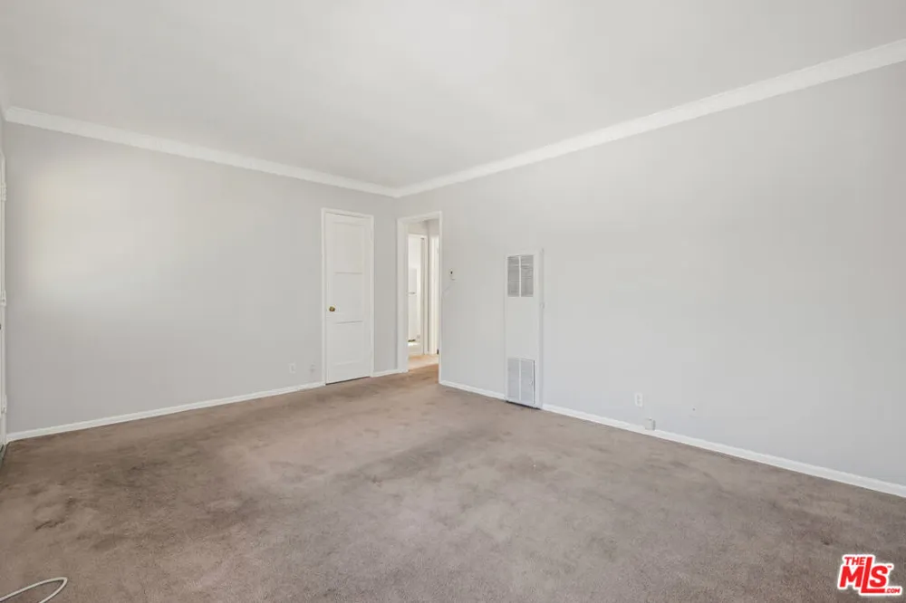 4951 Cahuenga Boulevard #4951A North Hollywood, CA 91601