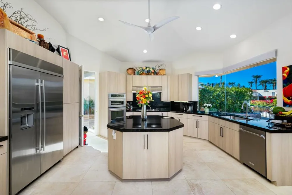 75330 14th Green Drive Indian Wells, CA 92210