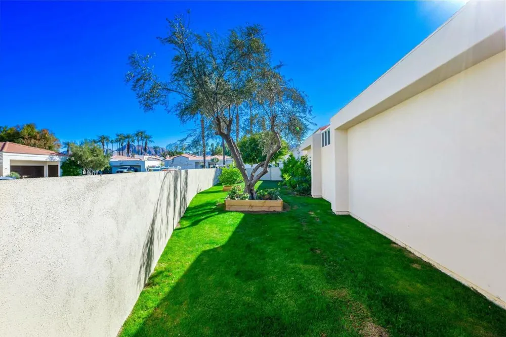 75330 14th Green Drive Indian Wells, CA 92210