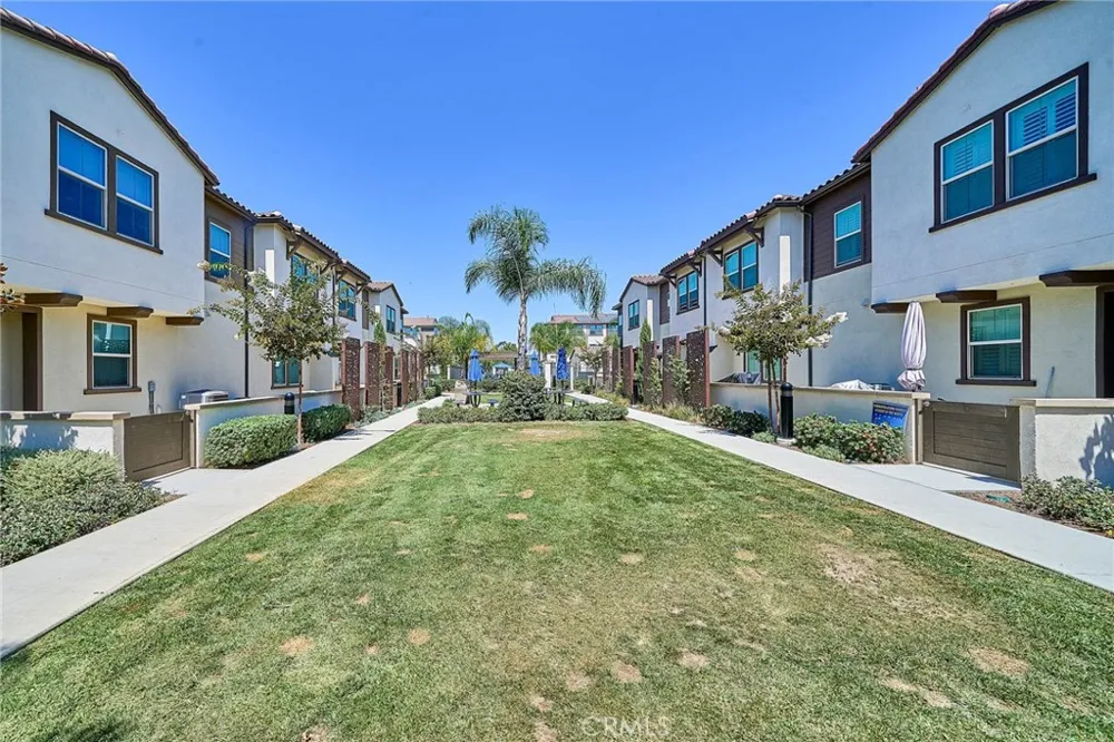 10526 Triple Crown Lane Cypress, CA 90720