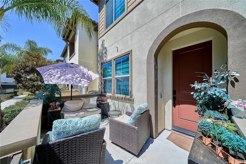 10526 Triple Crown Lane Cypress, CA 90720