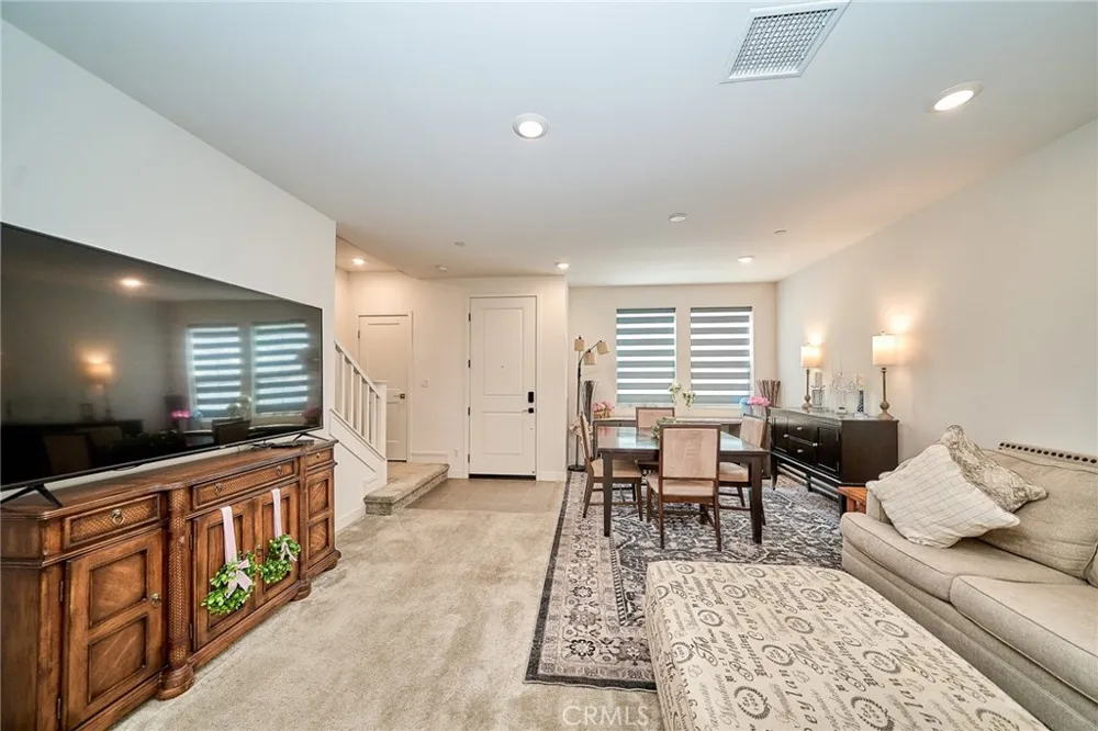 10526 Triple Crown Lane Cypress, CA 90720