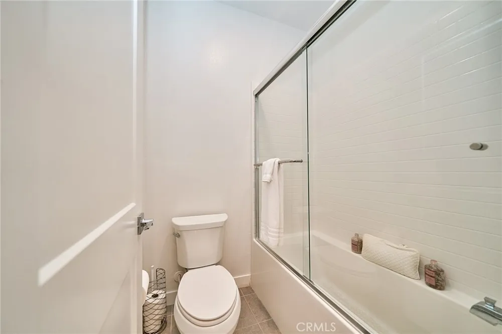 10526 Triple Crown Lane Cypress, CA 90720