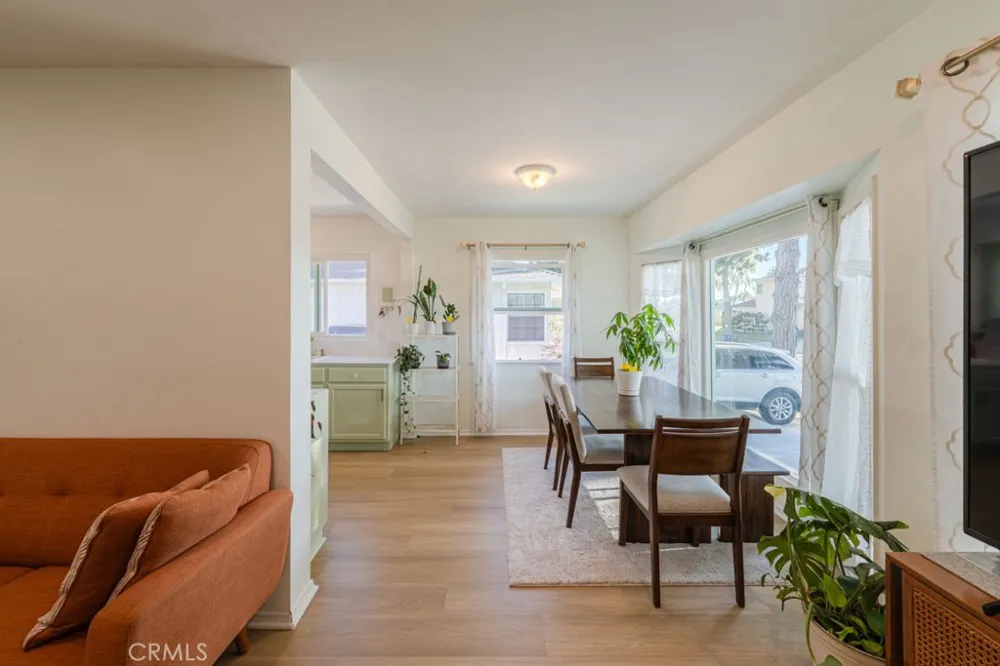 4344 Gondar Lakewood, CA 90713