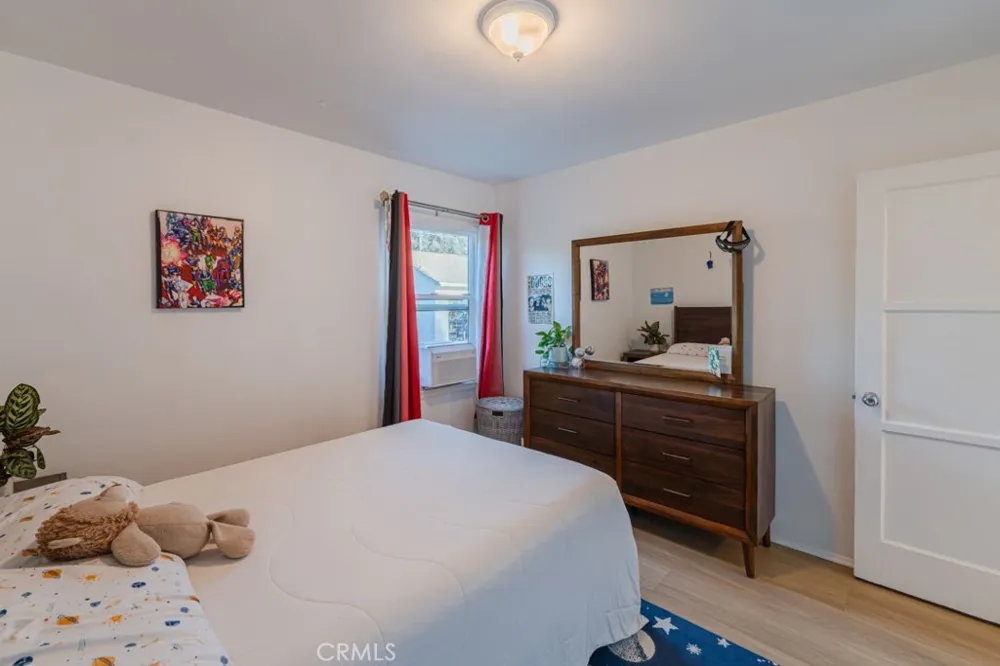 4344 Gondar Lakewood, CA 90713