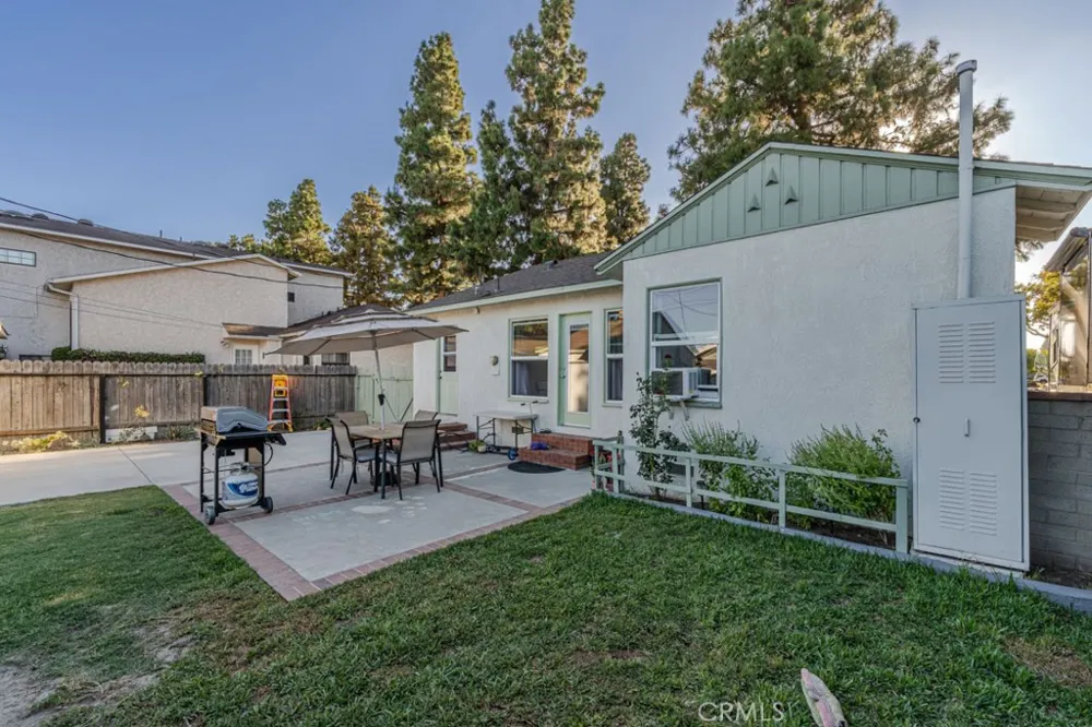 4344 Gondar Lakewood, CA 90713