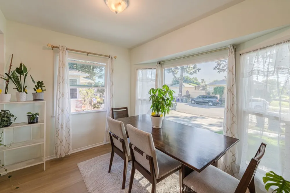 4344 Gondar Lakewood, CA 90713