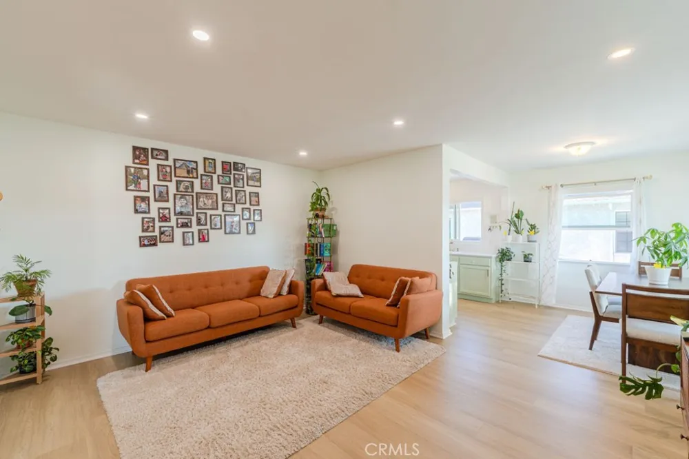4344 Gondar Lakewood, CA 90713