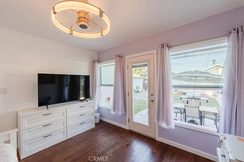 4344 Gondar Lakewood, CA 90713