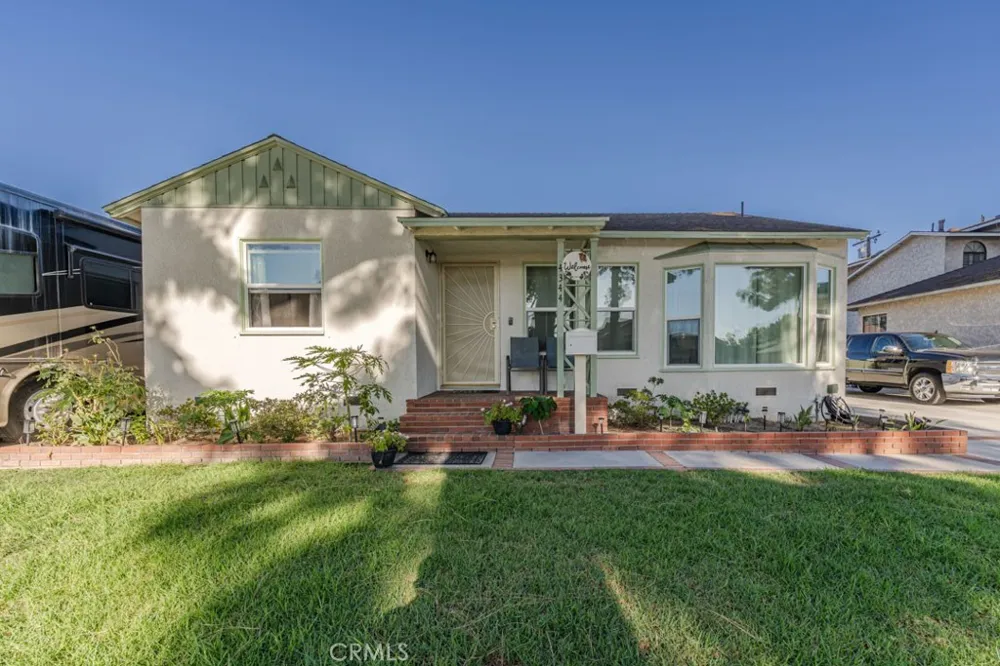 4344 Gondar Lakewood, CA 90713