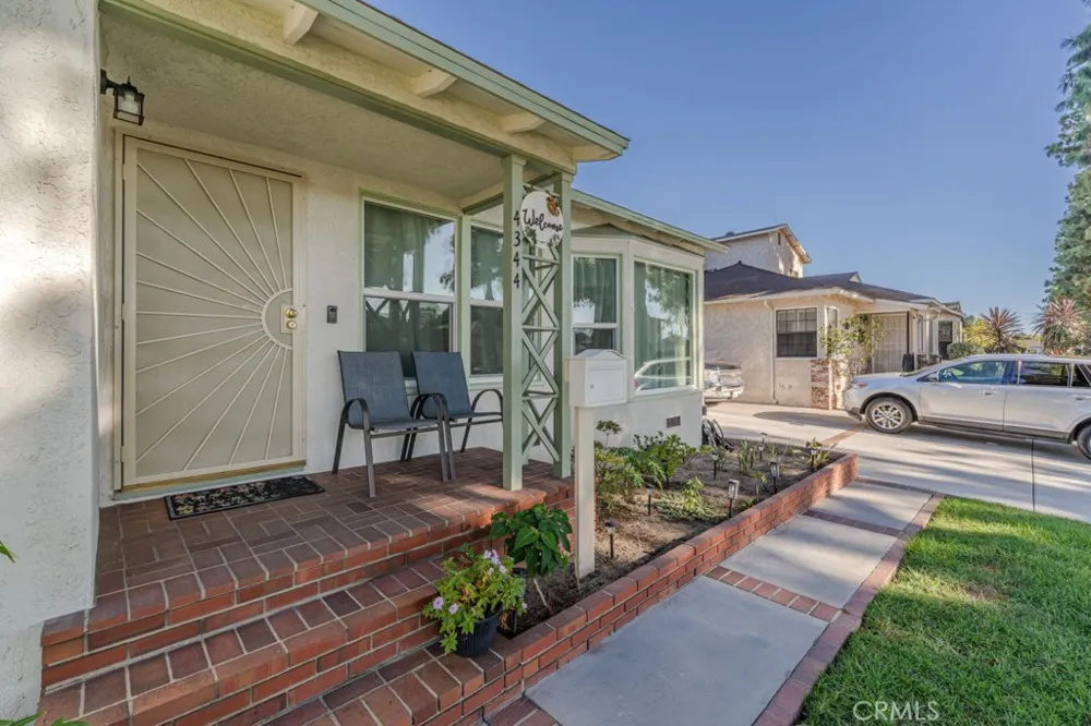4344 Gondar Lakewood, CA 90713