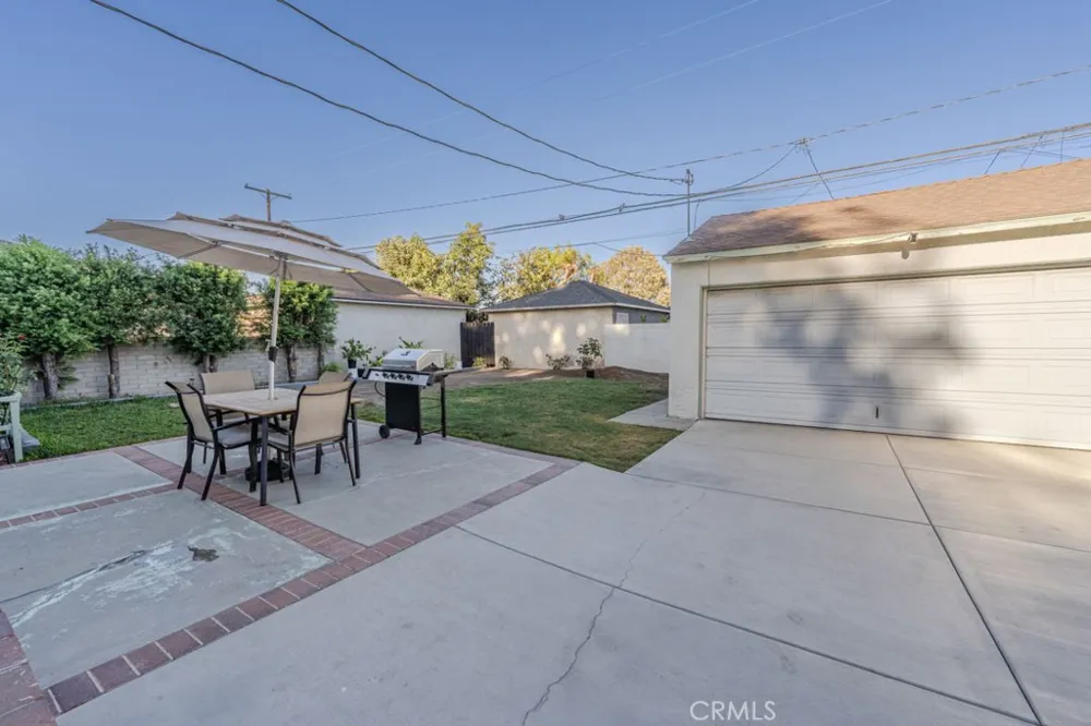 4344 Gondar Lakewood, CA 90713