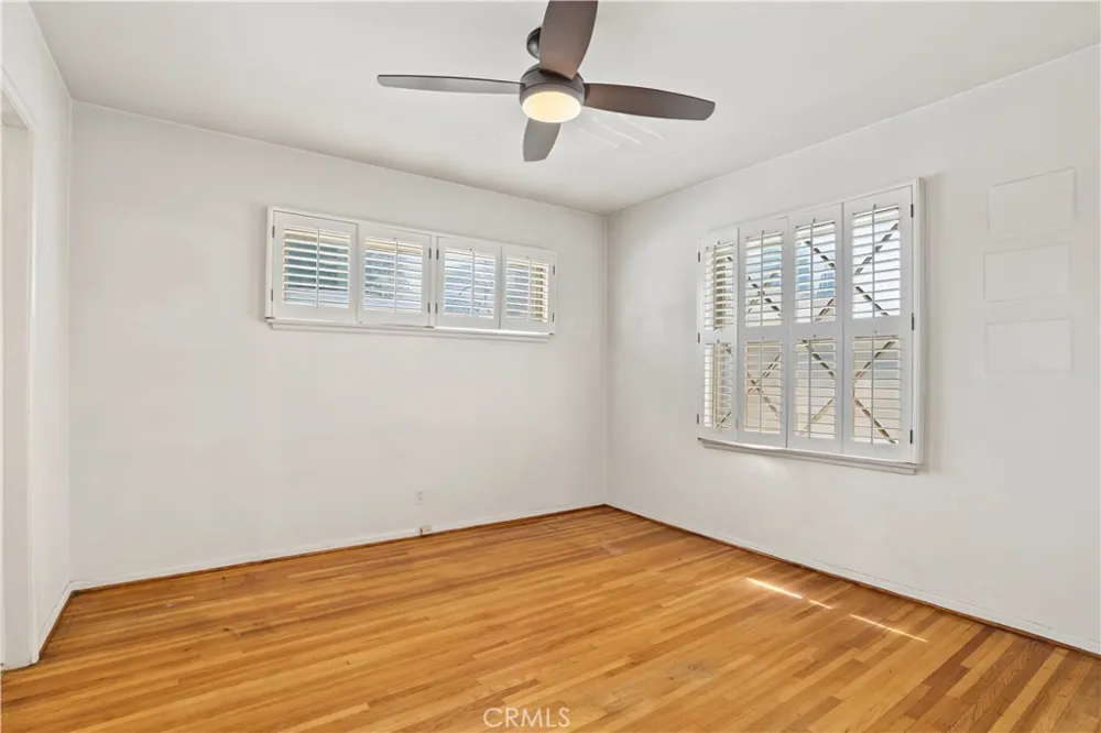 16839 Margate Street Encino, CA 91436