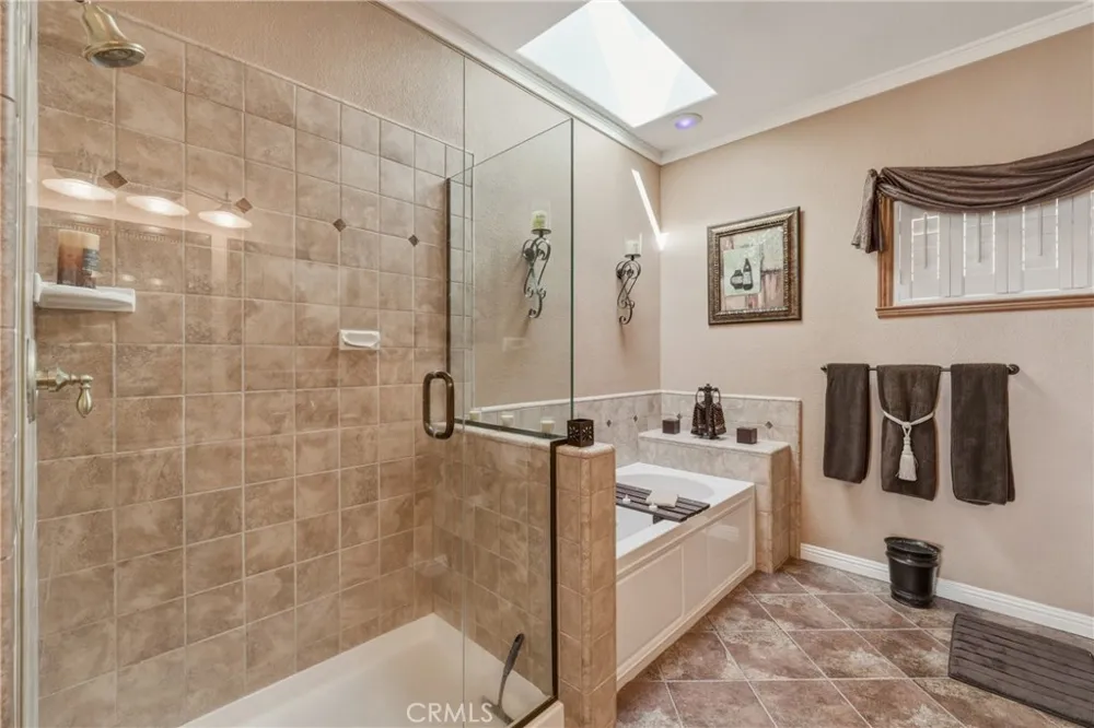 7741 Al Lucerne, CA 95443
