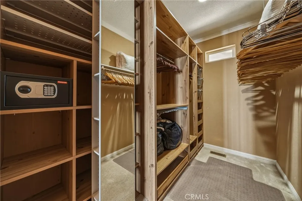 7741 Al Lucerne, CA 95443