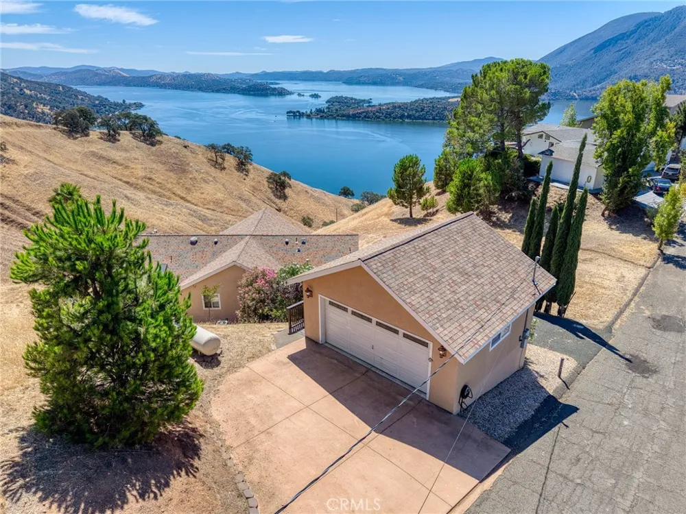 7741 Al Lucerne, CA 95443