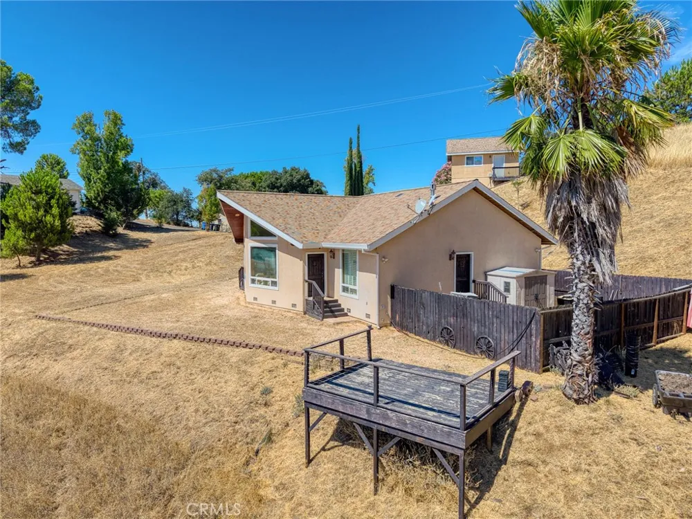 7741 Al Lucerne, CA 95443