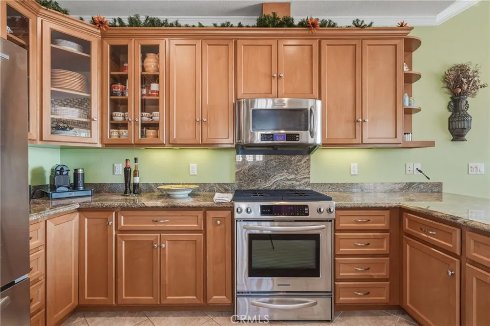 7741 Al Lucerne, CA 95443