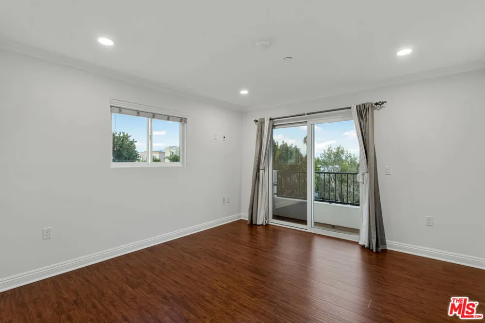 1529 S Beverly Drive #5 Los Angeles, CA 90035