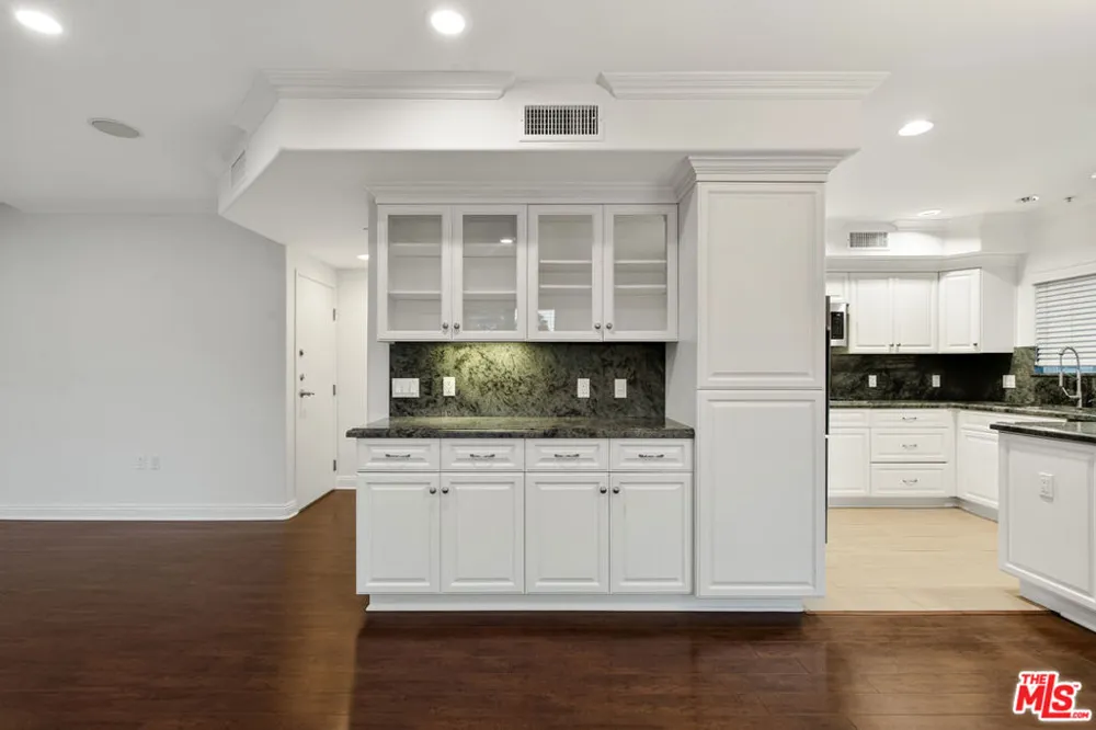 1529 S Beverly Drive #5 Los Angeles, CA 90035