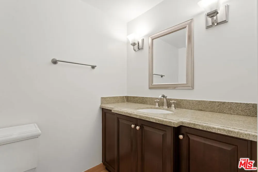 1529 S Beverly Drive #5 Los Angeles, CA 90035