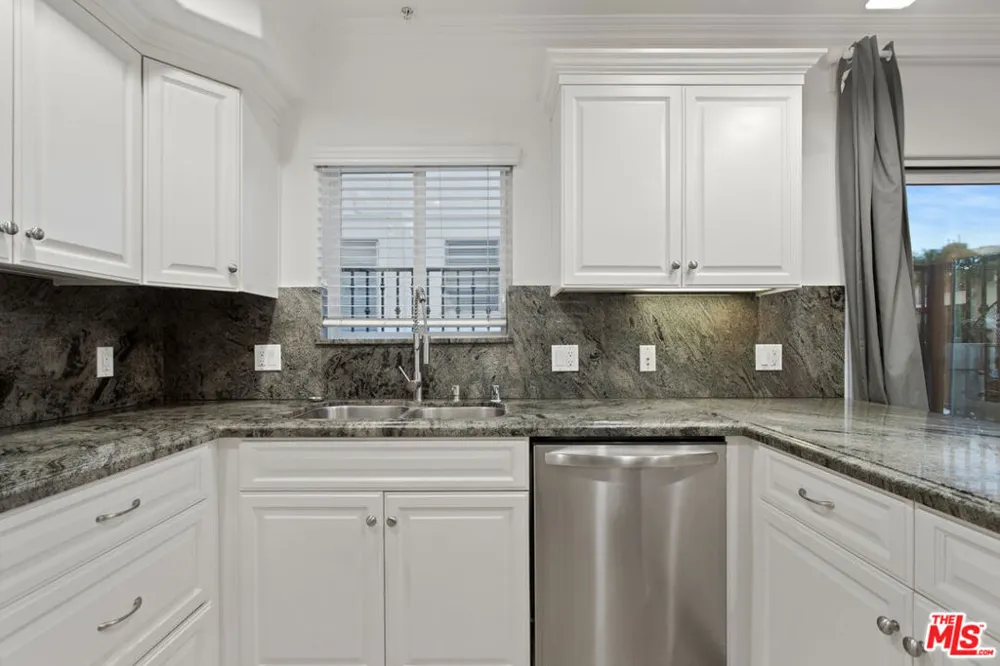 1529 S Beverly Drive #5 Los Angeles, CA 90035