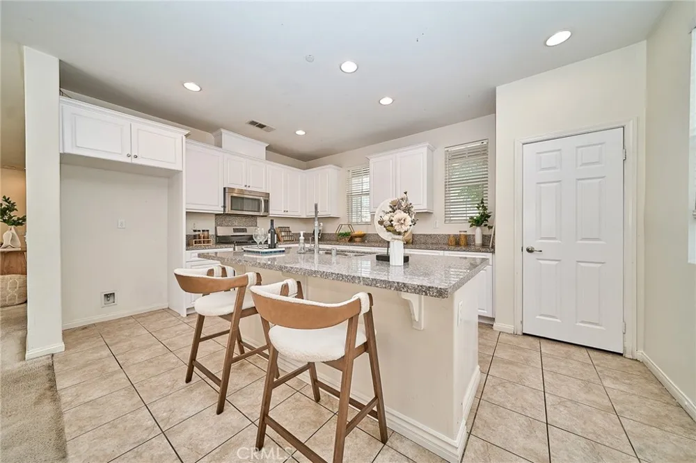 2876 E Via Terrano Ontario, CA 91764