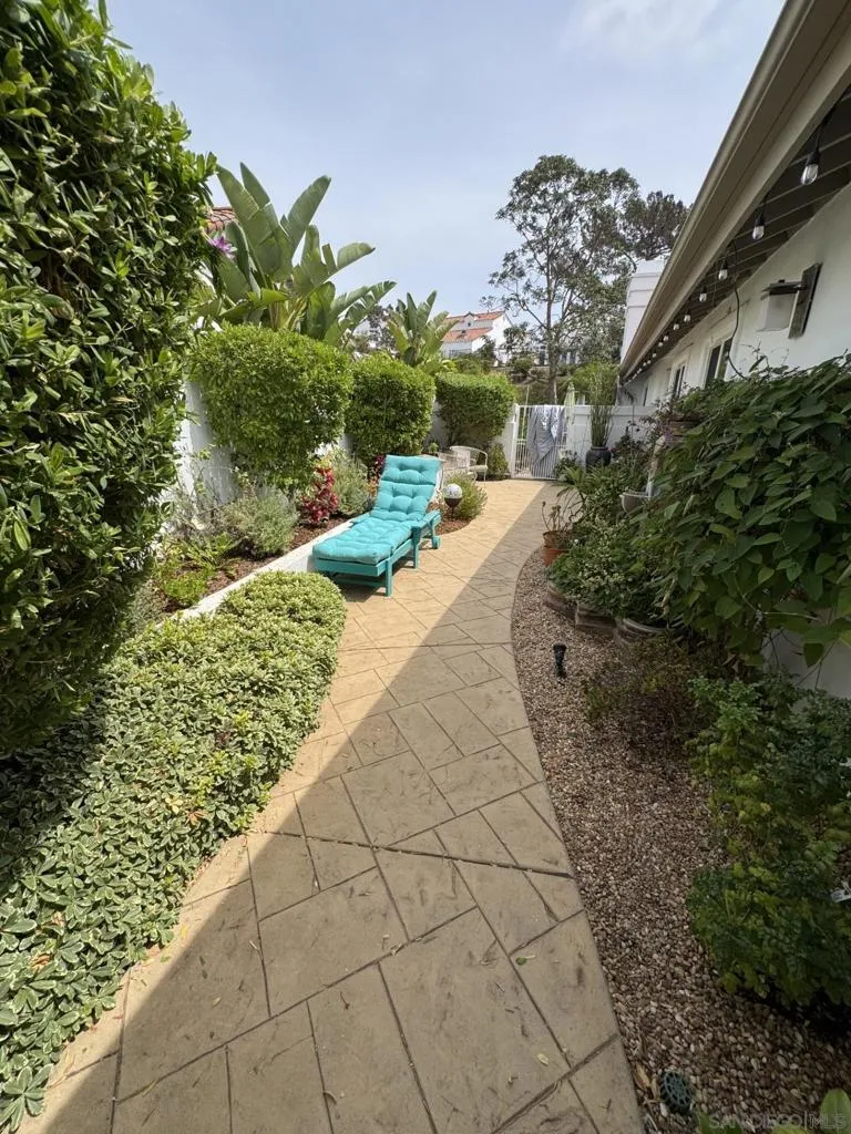 4878 Galicia Way Oceanside, CA 92056