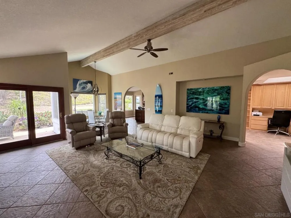 4878 Galicia Way Oceanside, CA 92056