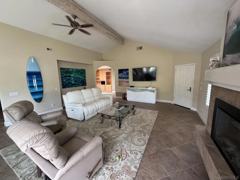 4878 Galicia Way Oceanside, CA 92056